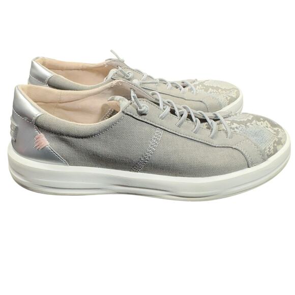 Hey Dude Men’s Size 10 Wally Sox Gray Snakeskin Pattern Casual Comfort Shoes